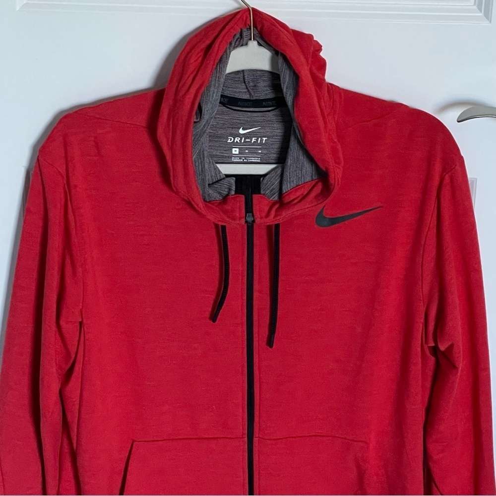 NIKE Men's Red Dri-FIT Training Fleece Full Zip Hoodie Size Medium 54262 - Picture 3 of 16